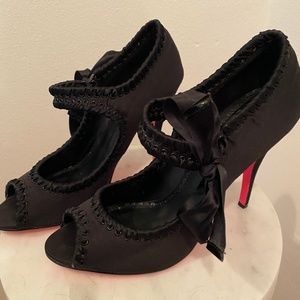 Betsy Johnson Satin Pumps